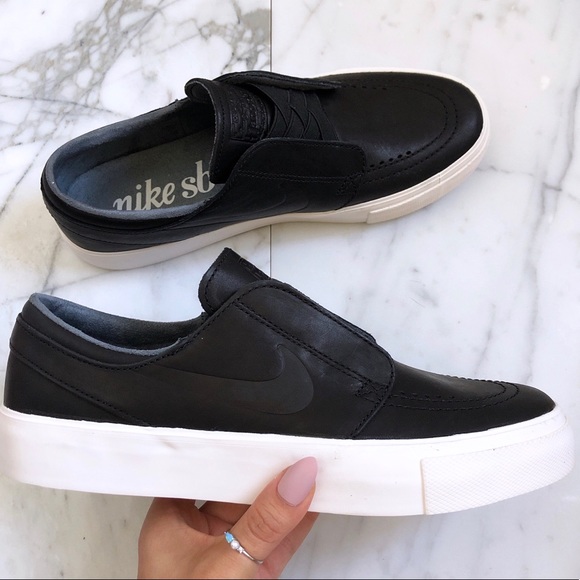 Nike Shoes - SB ZOOM JANOSKI SLIP PRM